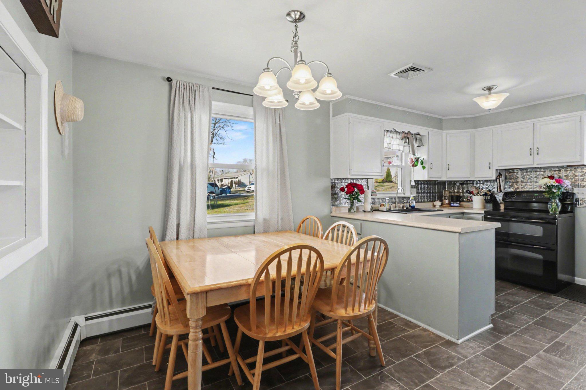 278 Longs Gap Road Carlisle, PA 17013 - Photo 5 of 33