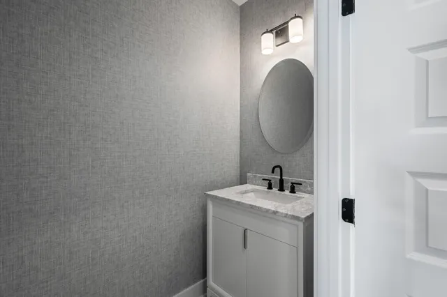 $305,000 | 348 Bremerton Drive, Goose Creek, SC 29445