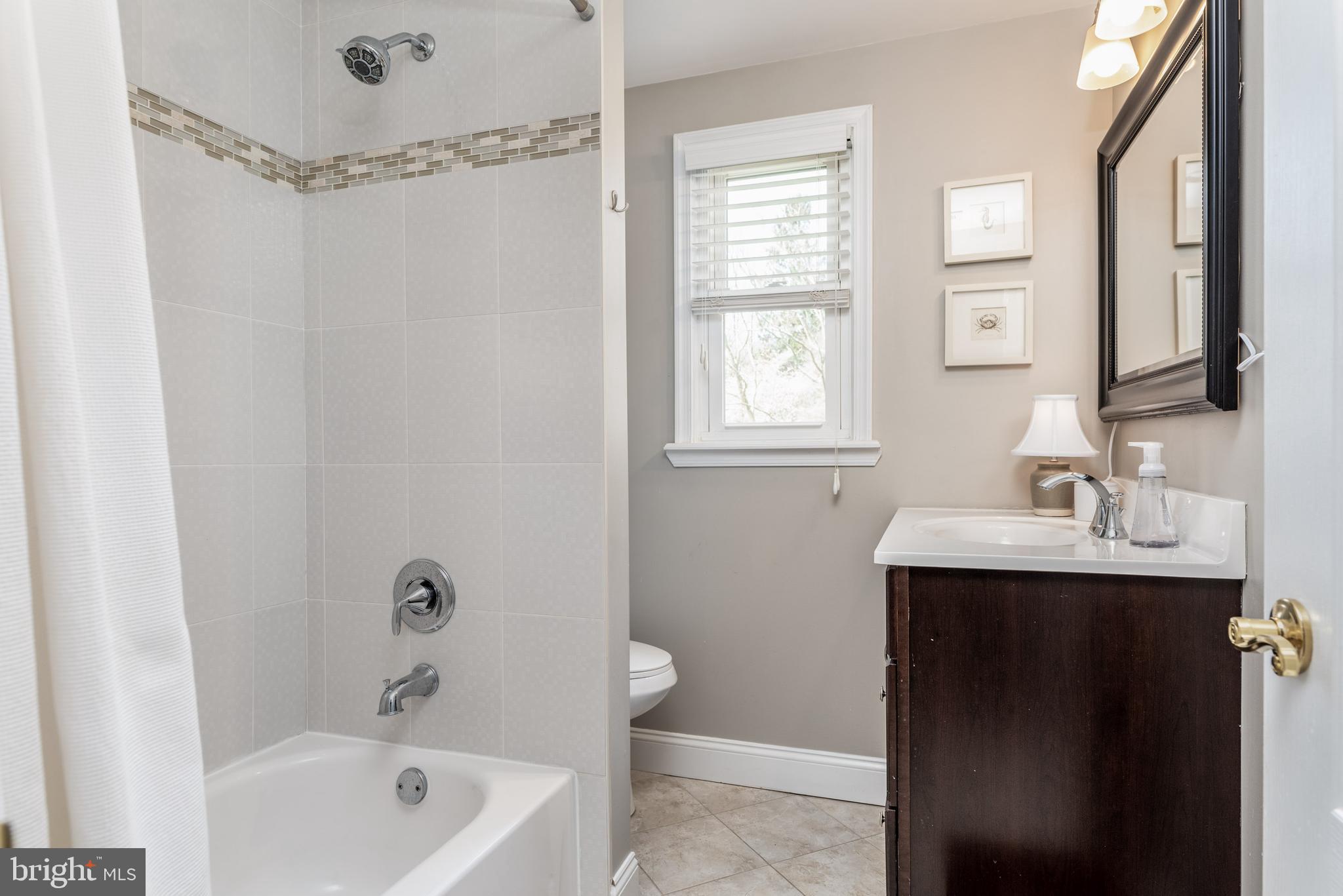 114 North Fairfield Road Devon, PA 19333 - Photo 24 of 36 Hall Bath