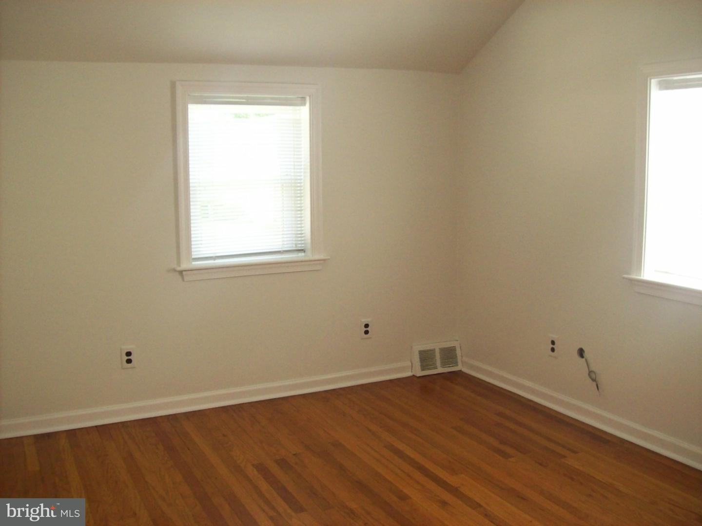 109 Redford Road Oreland, PA 19075 - Photo 16 of 19 Bedroom 2