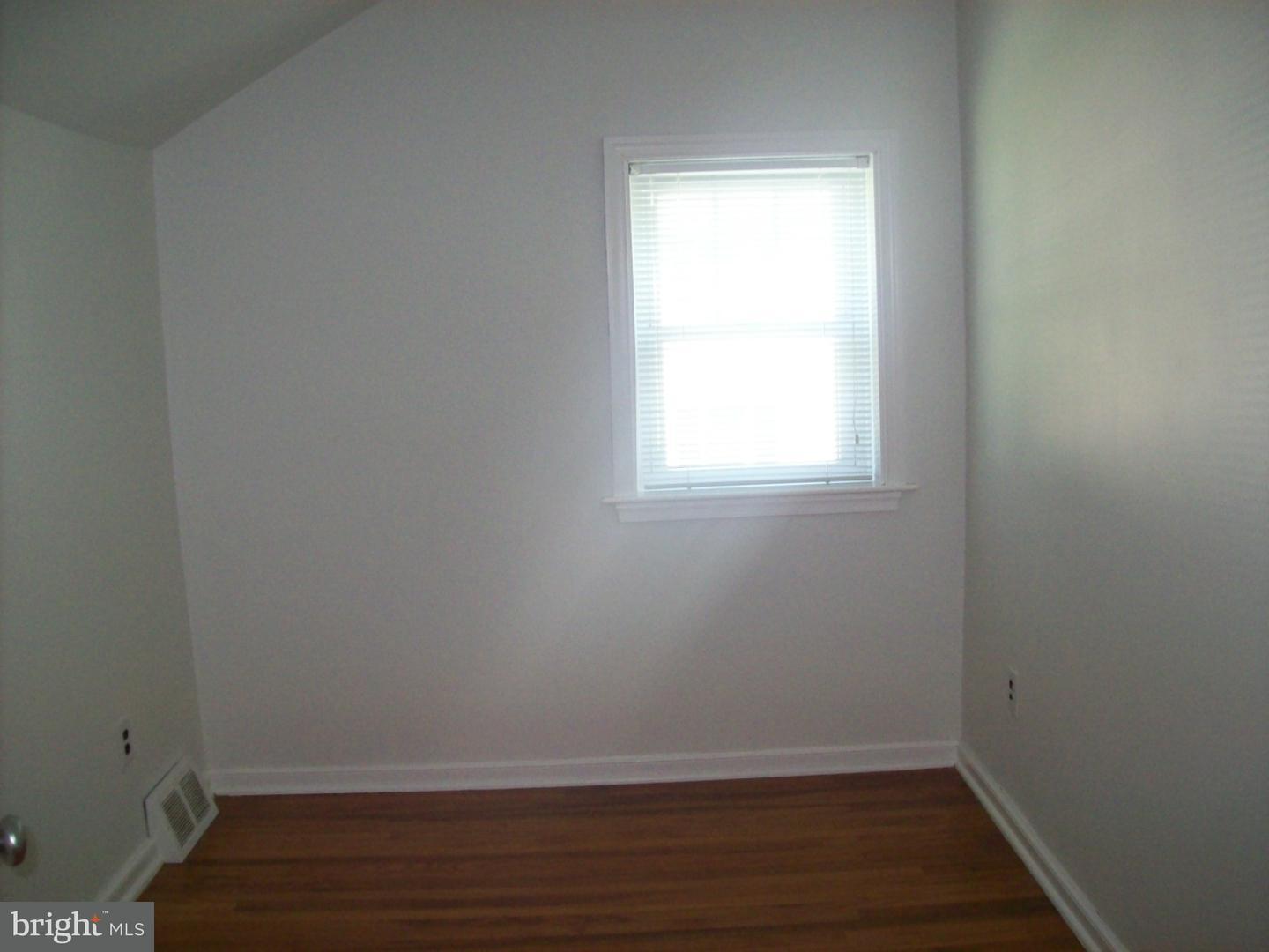109 Redford Road Oreland, PA 19075 - Photo 17 of 19 Bedroom 3