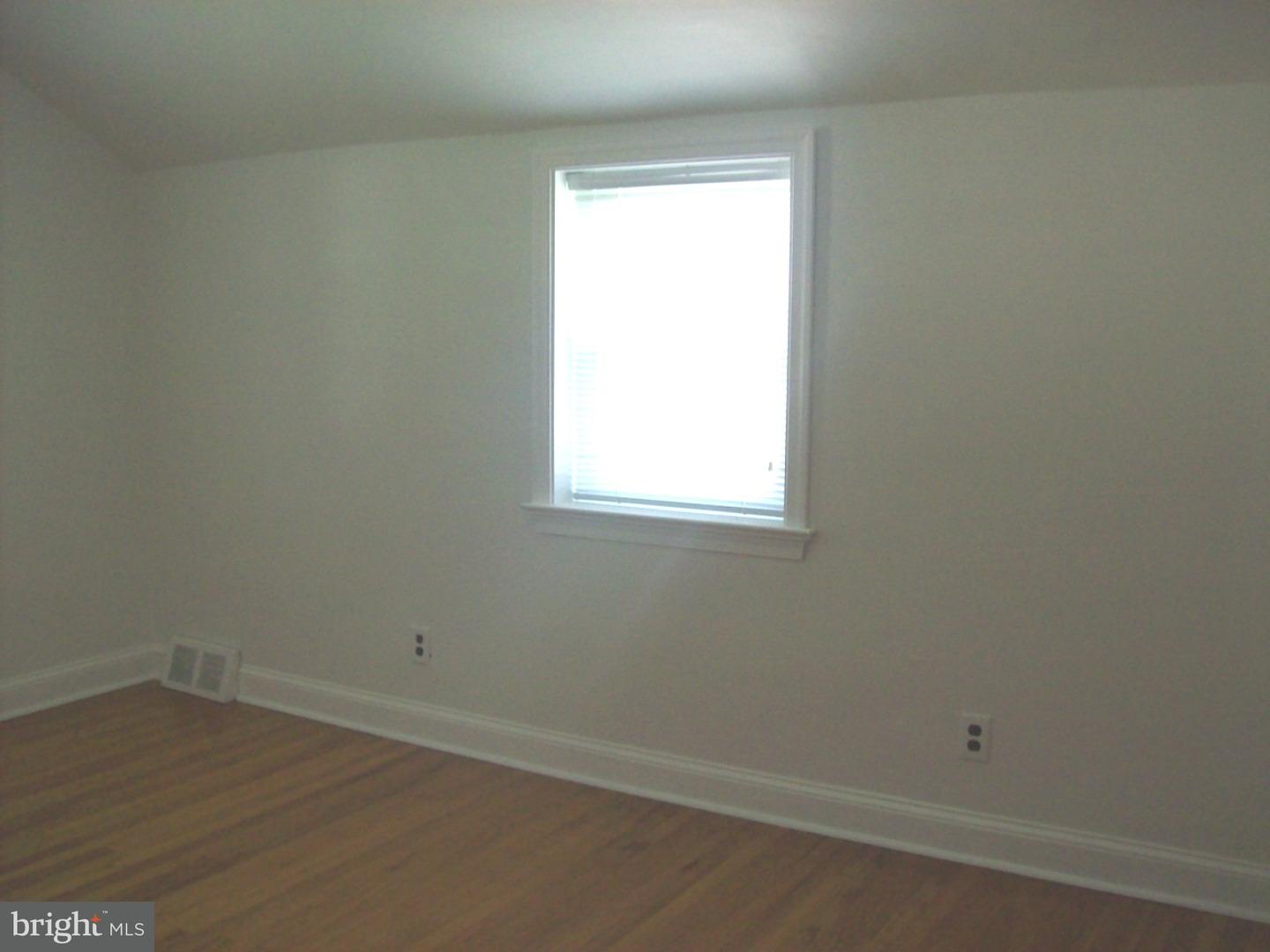 109 Redford Road Oreland, PA 19075 - Photo 18 of 19 Gallery Image 18