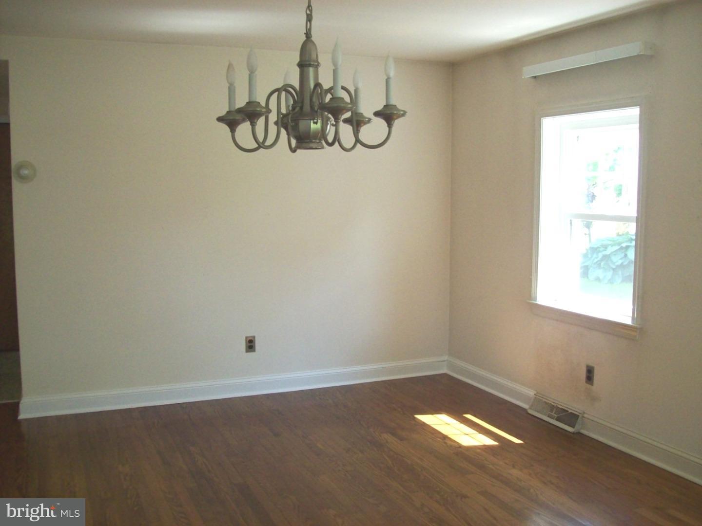 109 Redford Road Oreland, PA 19075 - Photo 8 of 19 Family Room