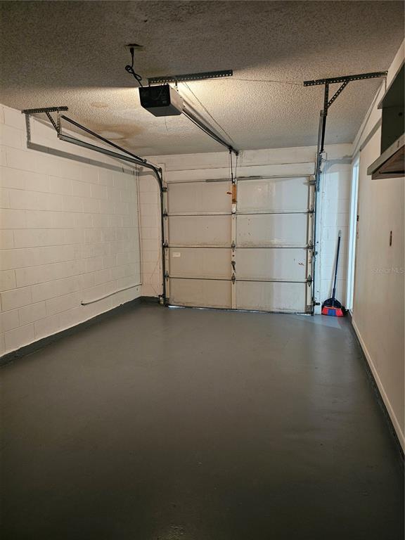 1025 Clovercrest Road Orlando, FL 32811 - Photo 20 of 27 a view of a garage