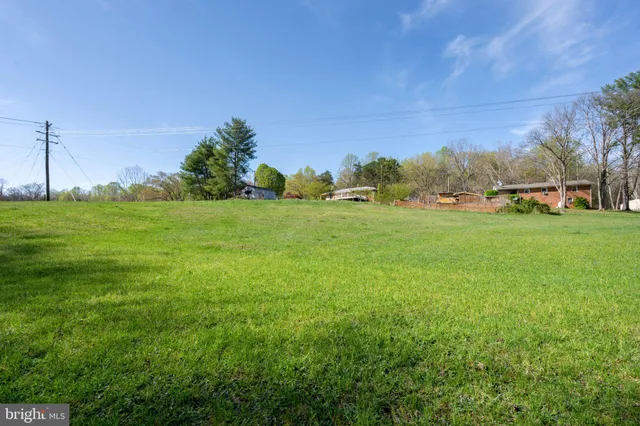 $349,900 | 571 Richmond Road, Amissville, VA 20106