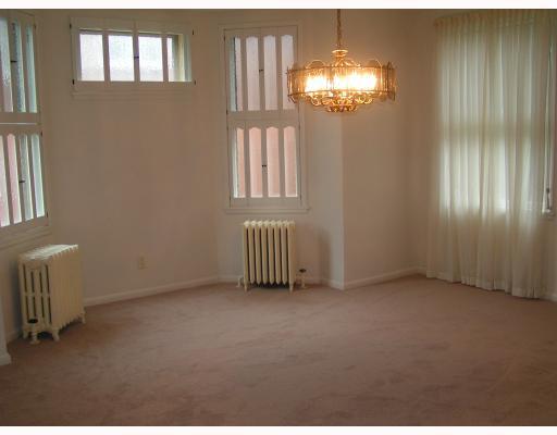 65 Academy Avenue Mt. Lebanon, PA 15228 - Photo 7 of 8 Dining Room.