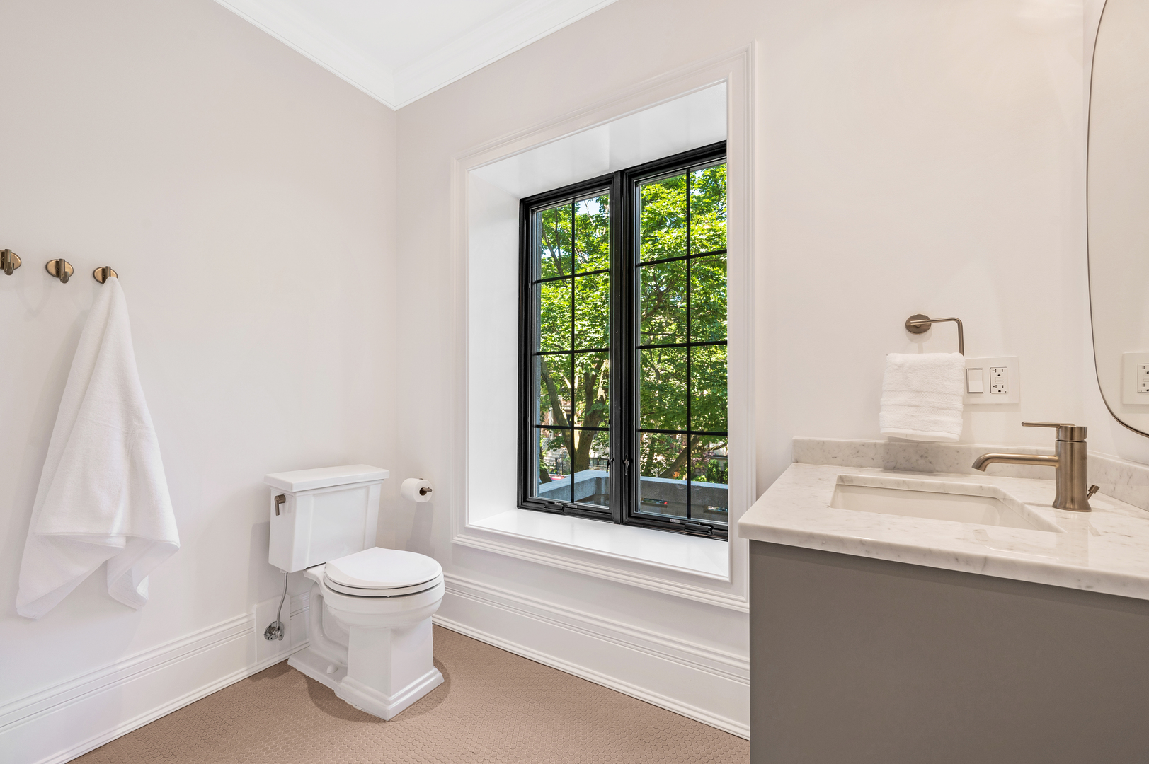 3632 North Magnolia Avenue Chicago, IL 60613 - Photo 20 of 58