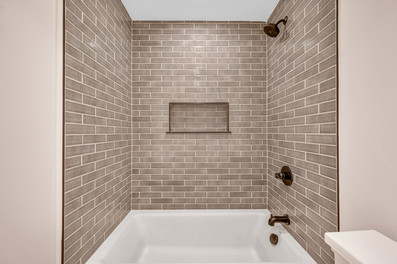 3632 North Magnolia Avenue Chicago, IL 60613 - Photo 42 of 58