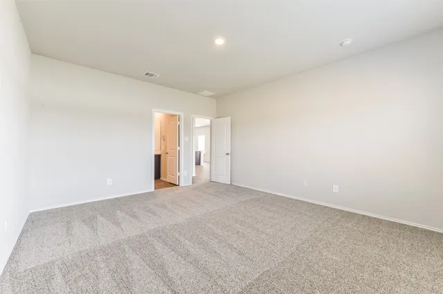 $2,200 | 16524 Cascading Pnes Court, Conroe, TX 77302