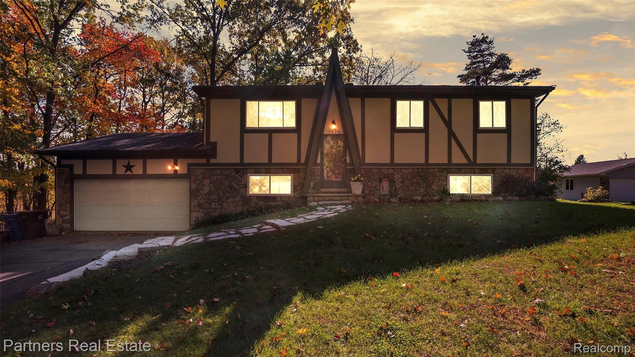 3978 East Coon Lake Road Howell, MI 48843 - Photo 5 of 37 3978-E-Coon-Lake-Rd-Windowstill-Real-Estate-Photography-1.jpg