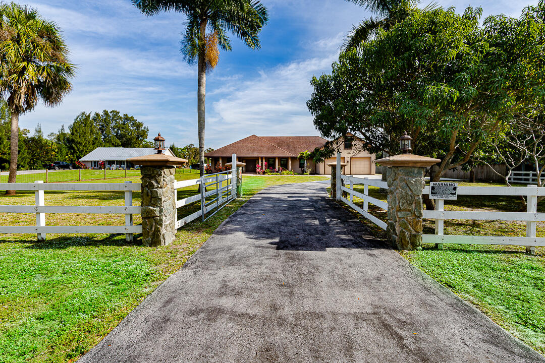2774 Gentile Road Fort Pierce, FL 34945 - Photo 61 of 70 a view of a park with large trees