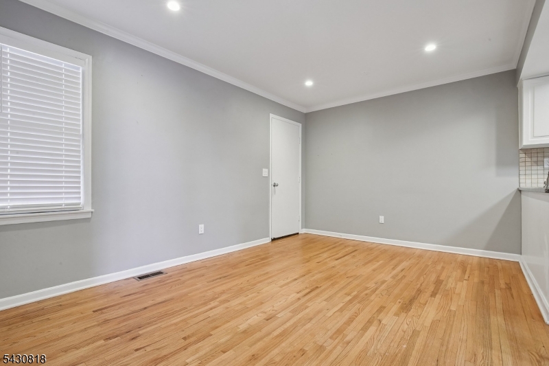 13 Eton Court Bedminster, NJ 07921 - Photo 16 of 48