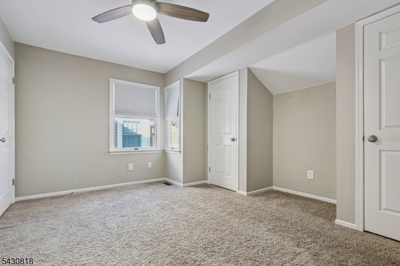 13 Eton Court Bedminster, NJ 07921 - Photo 30 of 48