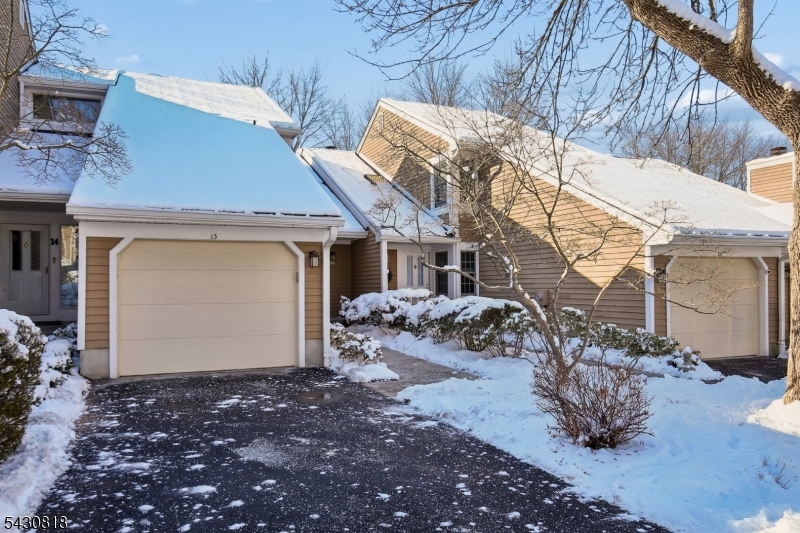 13 Eton Court Bedminster, NJ 07921 - Photo 43 of 48