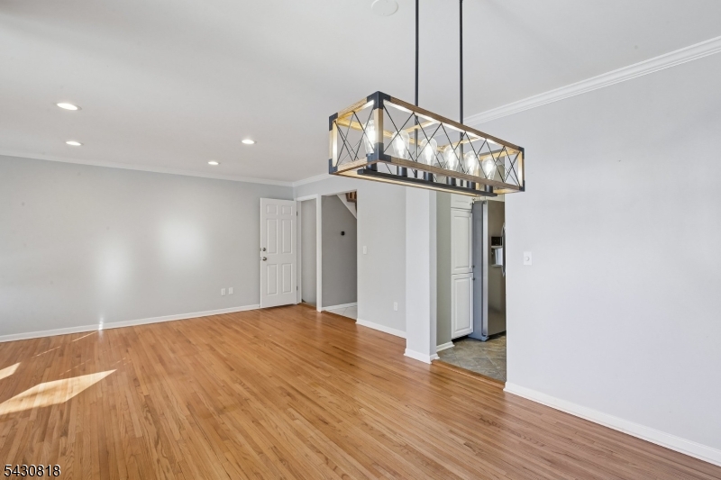 13 Eton Court Bedminster, NJ 07921 - Photo 6 of 48