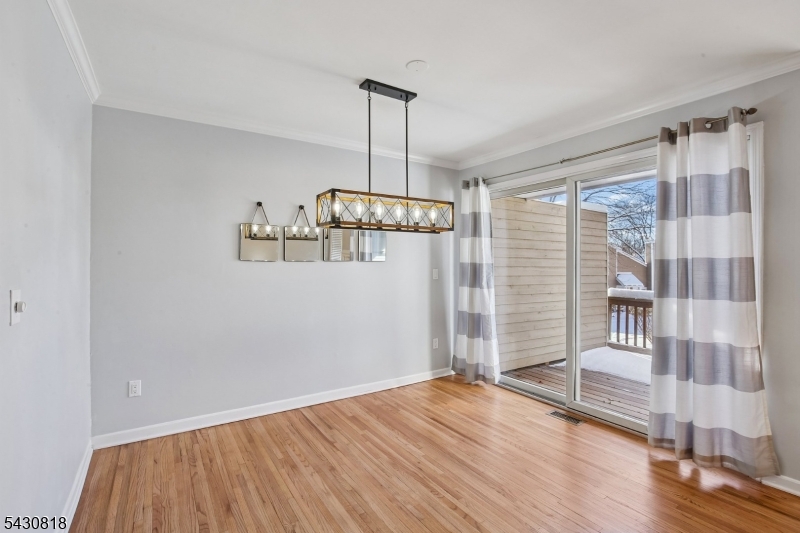 13 Eton Court Bedminster, NJ 07921 - Photo 7 of 48