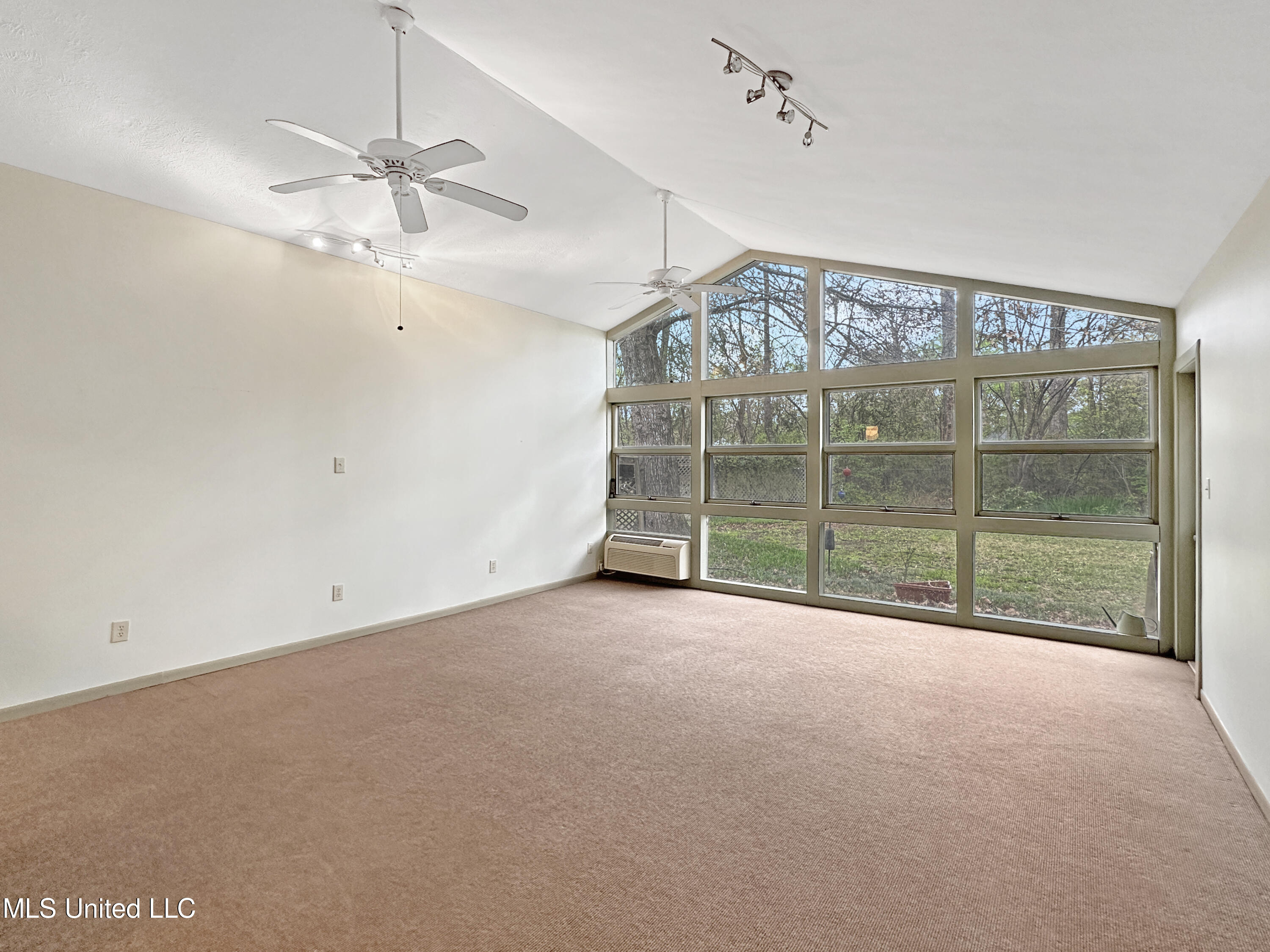 800 Colonial Circle Jackson, MS 39211 - Photo 22 of 45 d3e9f5e191670a3409135d1972768925acf2a76a