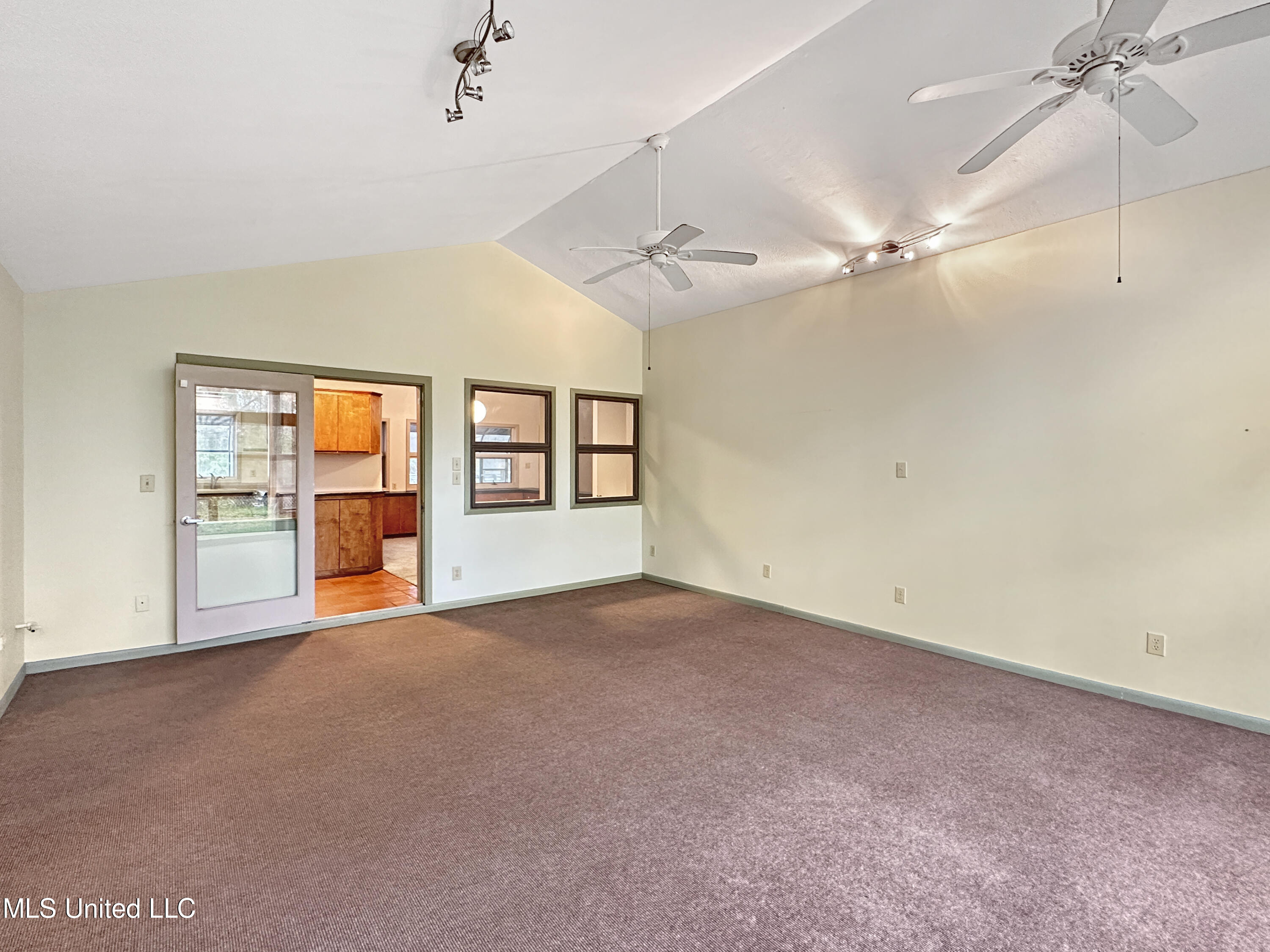 800 Colonial Circle Jackson, MS 39211 - Photo 23 of 45 059c4432b5e09dacfb964d2bff1c9e0d642d7058