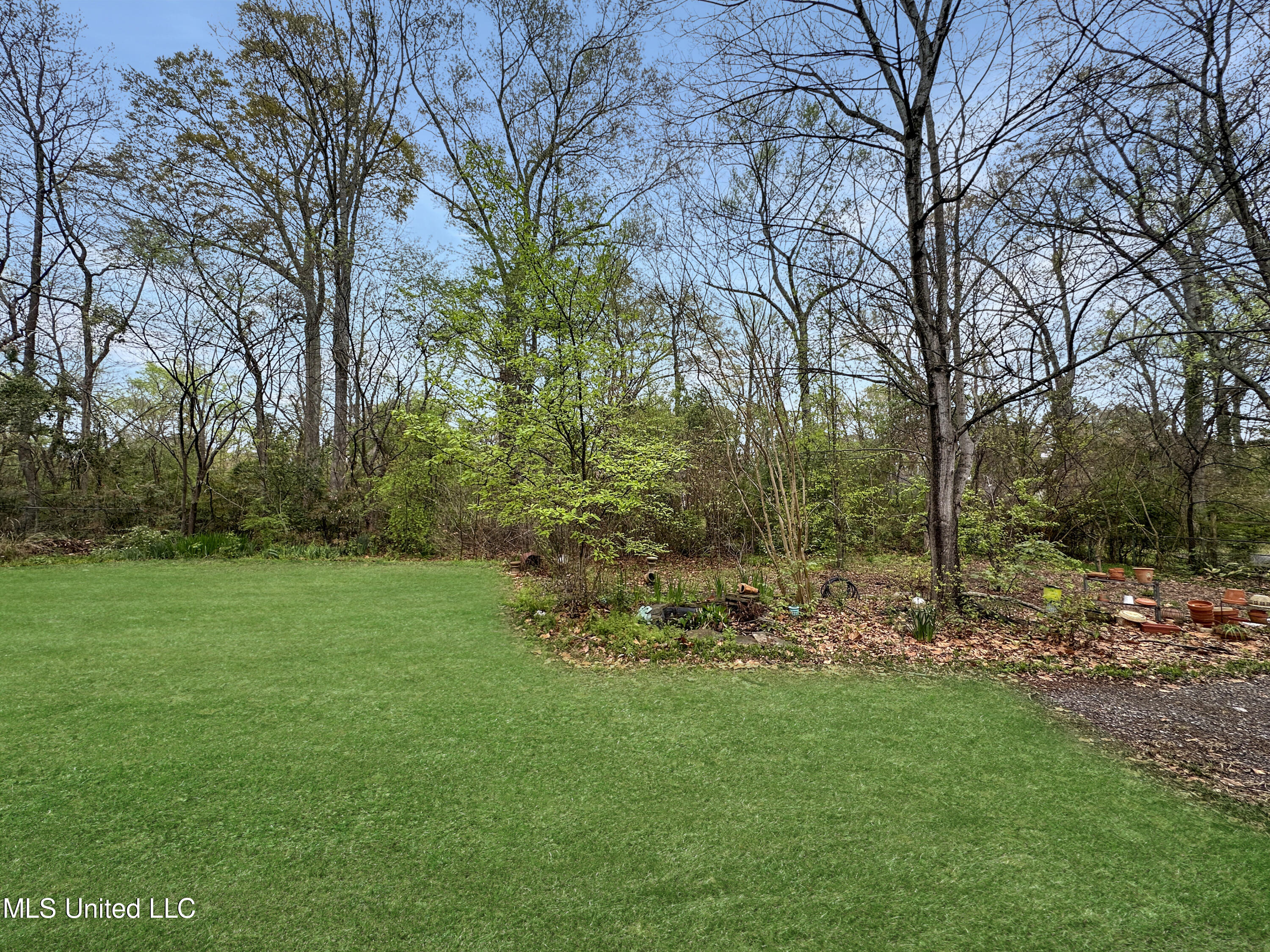 800 Colonial Circle Jackson, MS 39211 - Photo 44 of 45 2735a4f461a65fc56f56d9995f3c9a565eda4cd4