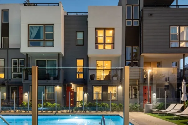 $1,379,000 | 203 Placemark, Irvine, CA 92614