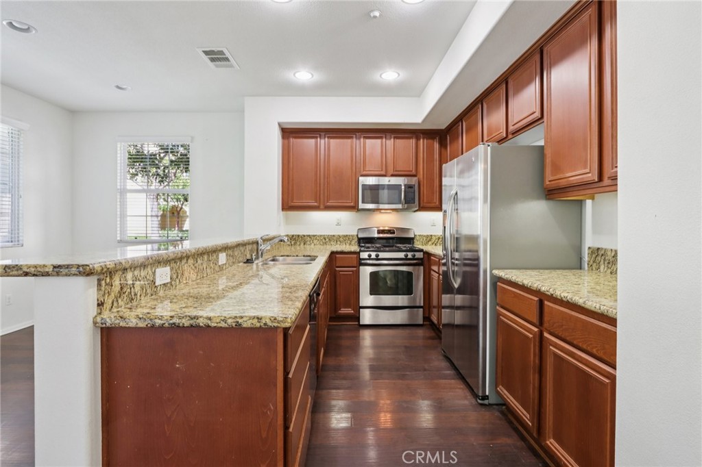 44929 Bellflower Lane Temecula, CA 92592 - Photo 8 of 22