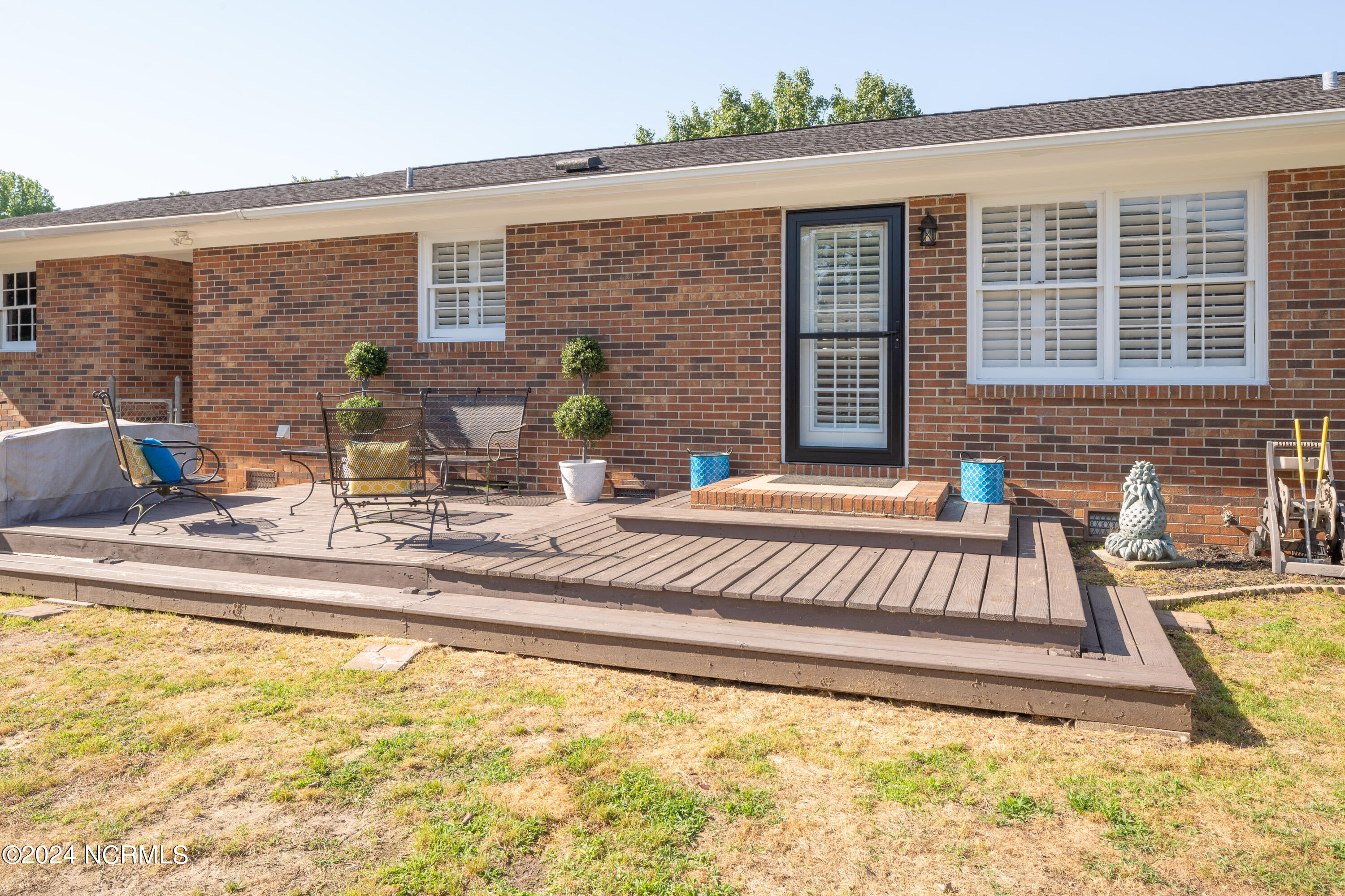 301 Ridgeway Street Clinton, NC 28328 - Photo 31 of 31 301 Ridgeway St31