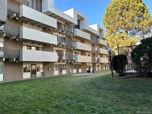 $199,000 | 384 South Ironton Street, Unit 106, Aurora, CO 80012