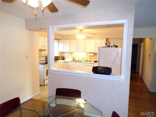 $183,000 | 860 Graham Road, Florissant, MO 63031