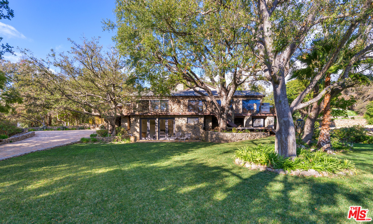 6208 Delaplane Road Malibu, CA 90265 - Photo 4 of 39