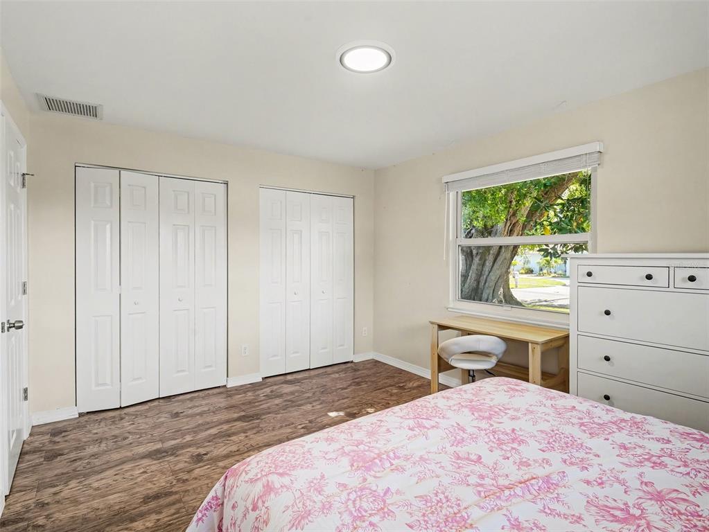 704 South Lockwood Ridge Road Sarasota, FL 34237 - Photo 29 of 55 Gallery Image 29