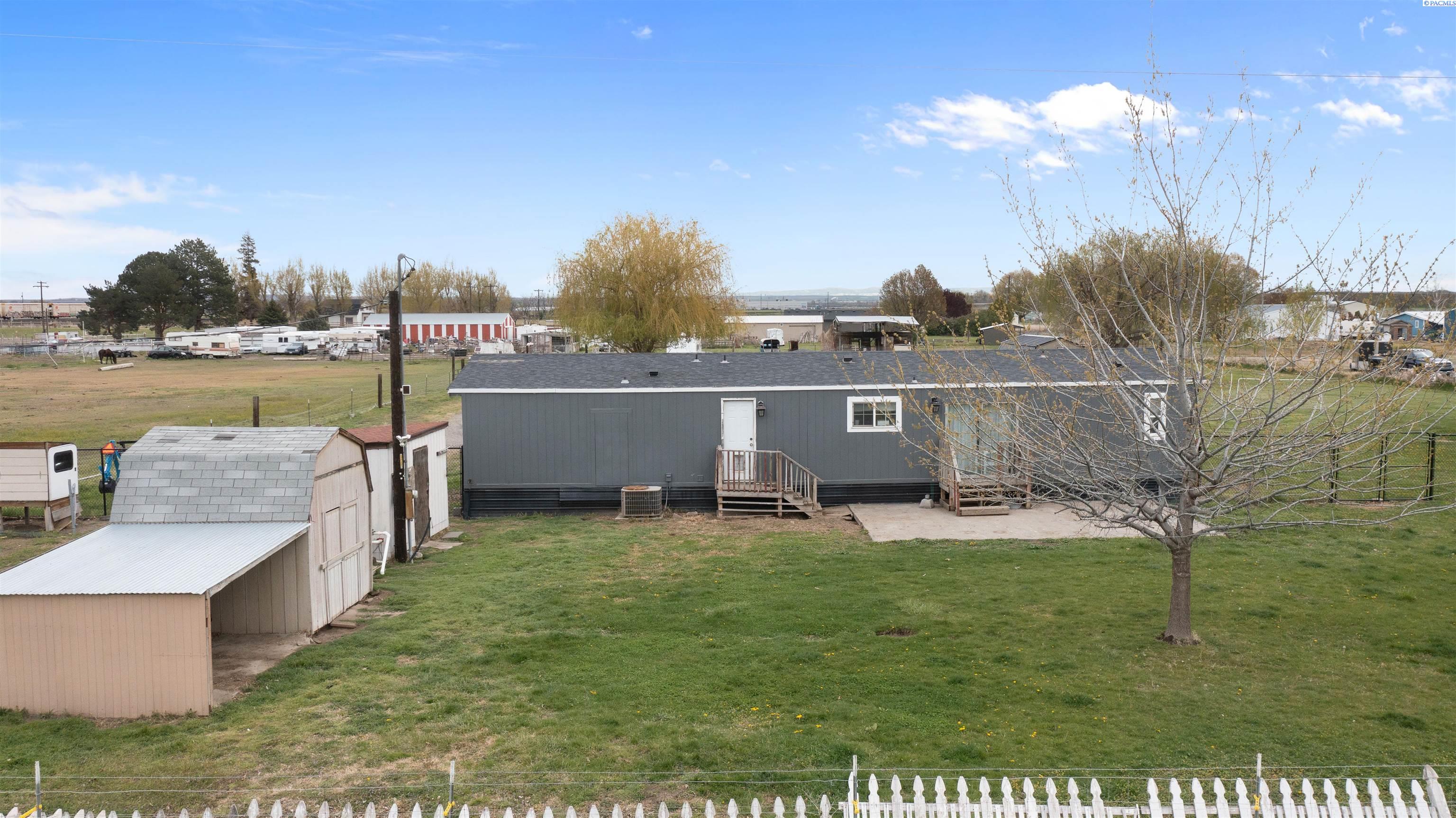 43514 South Morton Road Kennewick, WA 99337 - Photo 3 of 11 Gallery Image 3