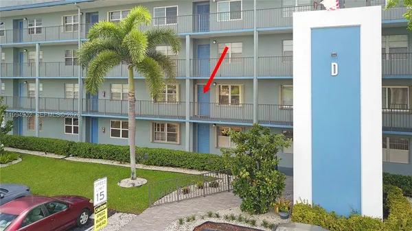 $220,000 | 1501 Southwest 134th Way, Unit 212D, Pembroke Pines, FL 33027