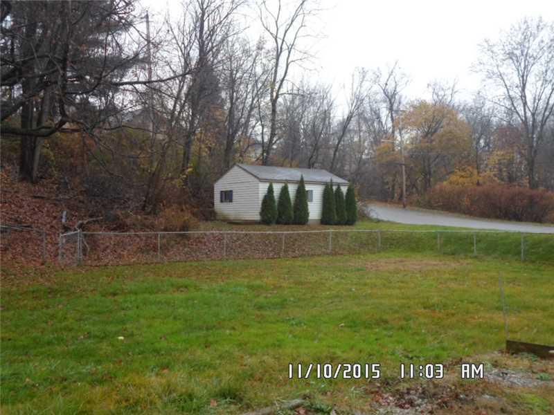 607 Adams Street Rochester, PA 15074 - Photo 6 of 7 Yard/Garden.