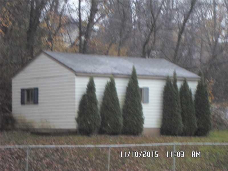 607 Adams Street Rochester, PA 15074 - Photo 7 of 7 Parking Lot/Garage.