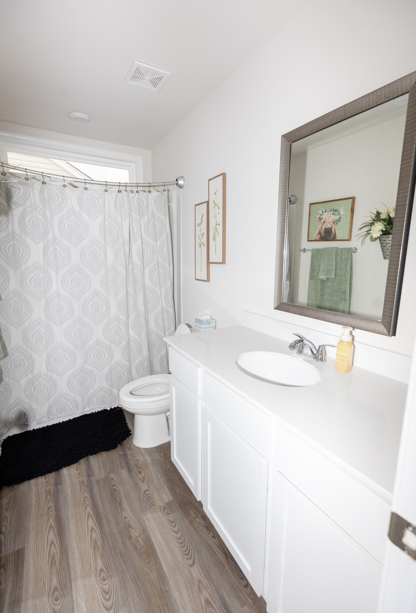 669 Manitou Circle Aiken, SC 29801 - Photo 18 of 23 Upstairs bathroom