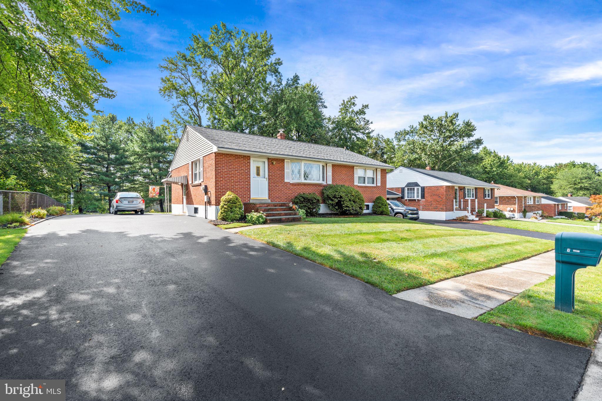 7 Dawes Drive Newark, DE 19702 - Photo 3 of 31