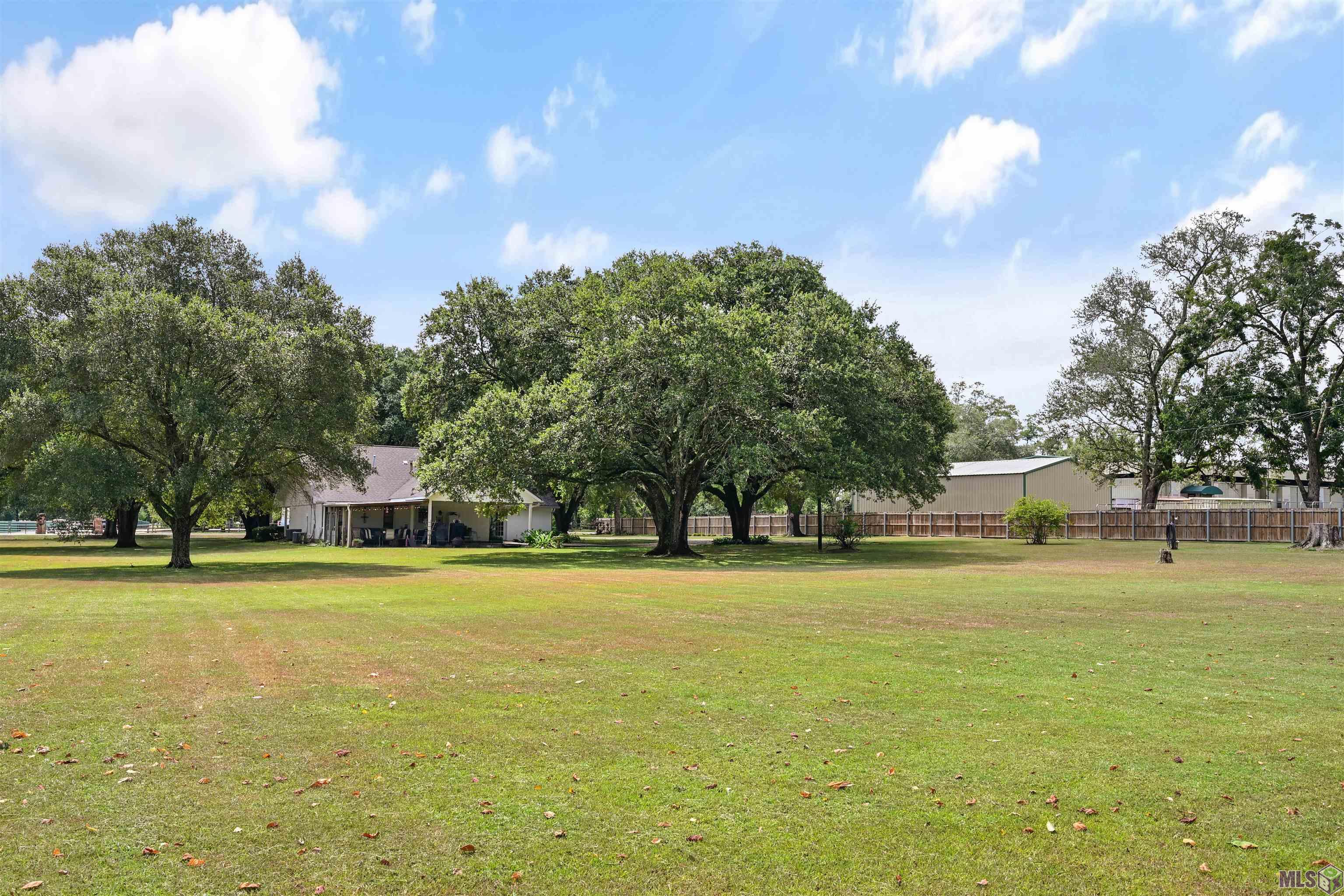 23135 Brian Road Zachary, LA 70791 - Photo 23 of 31 Gallery Image 23