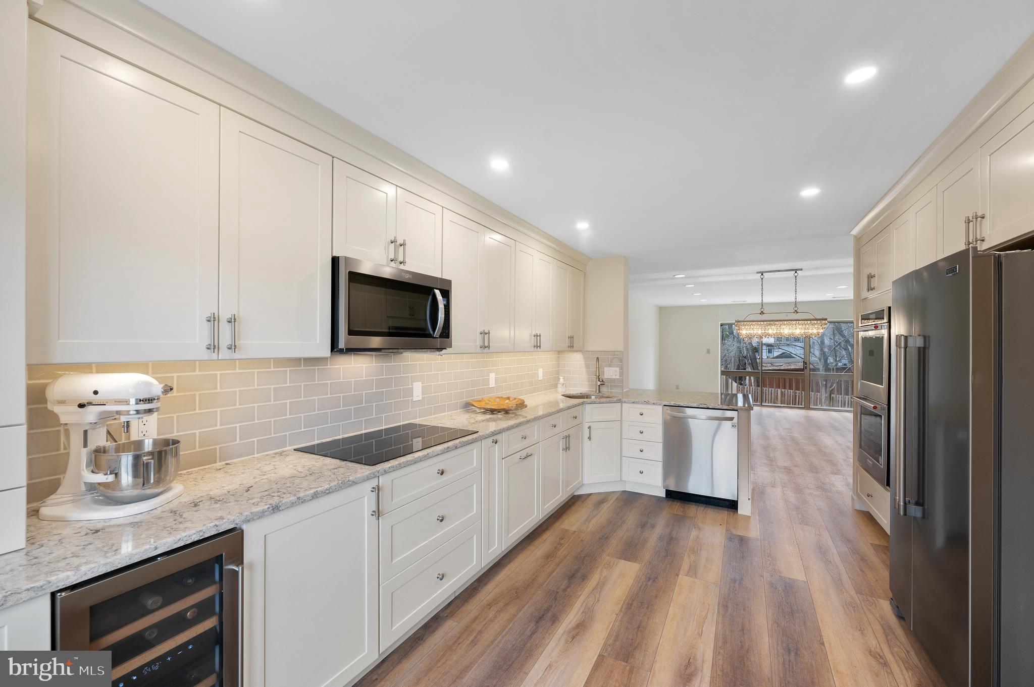 Brand New Gourmet Kitchen