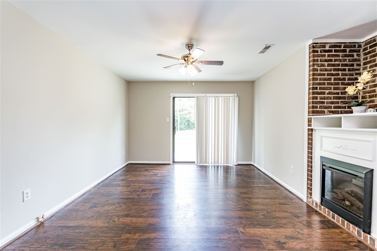 101 Old Farm Road Smithfield, NC 27577 - Photo 8 of 17 MOVE-IN READY!!