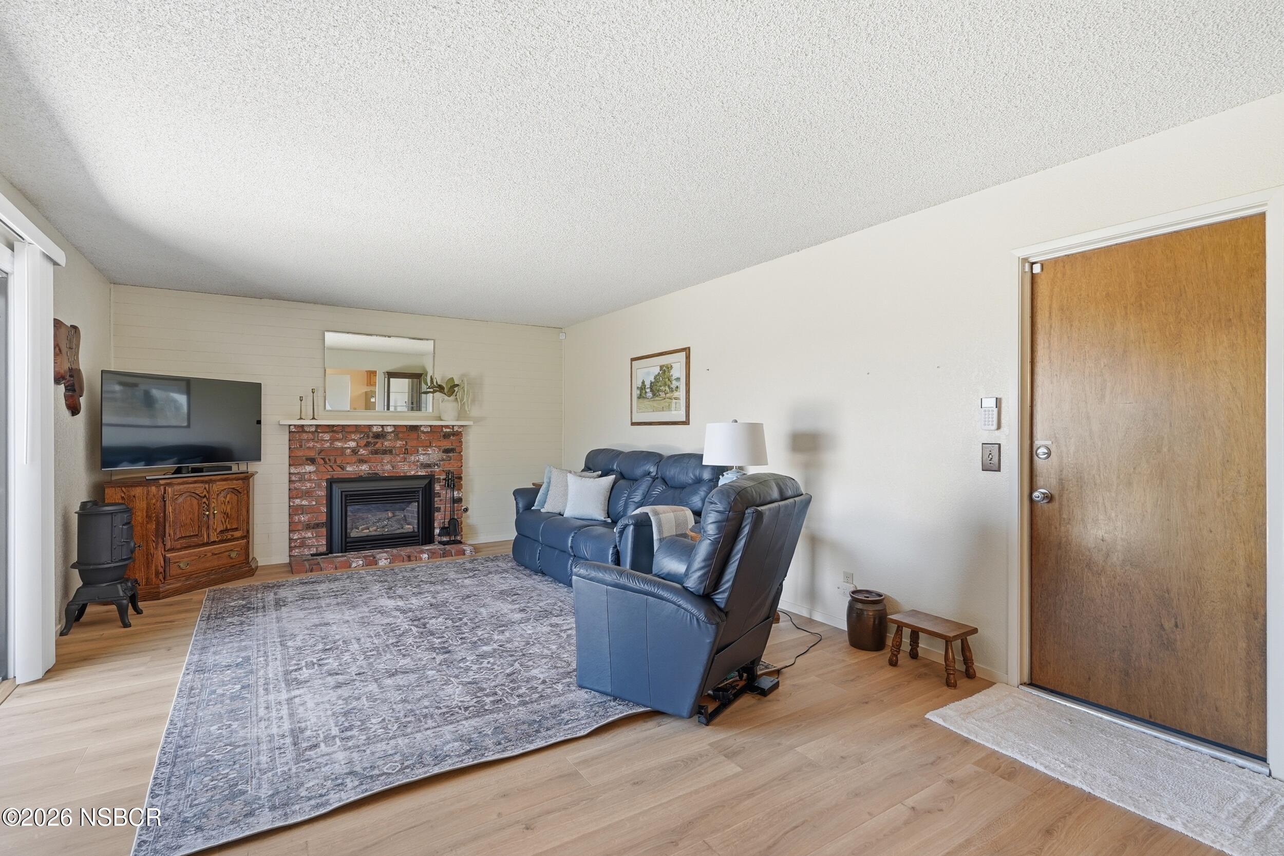 357 El Cerrito Santa Maria, CA 93455 - Photo 17 of 49 17_357 el cerrito-17
