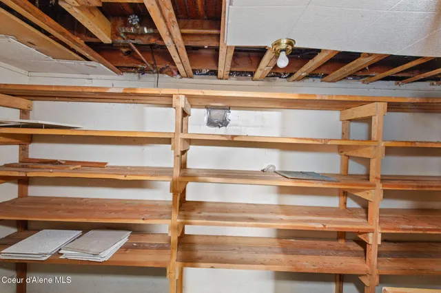 $349,950 | 212 East Lincoln Avenue, Priest River, ID 83856