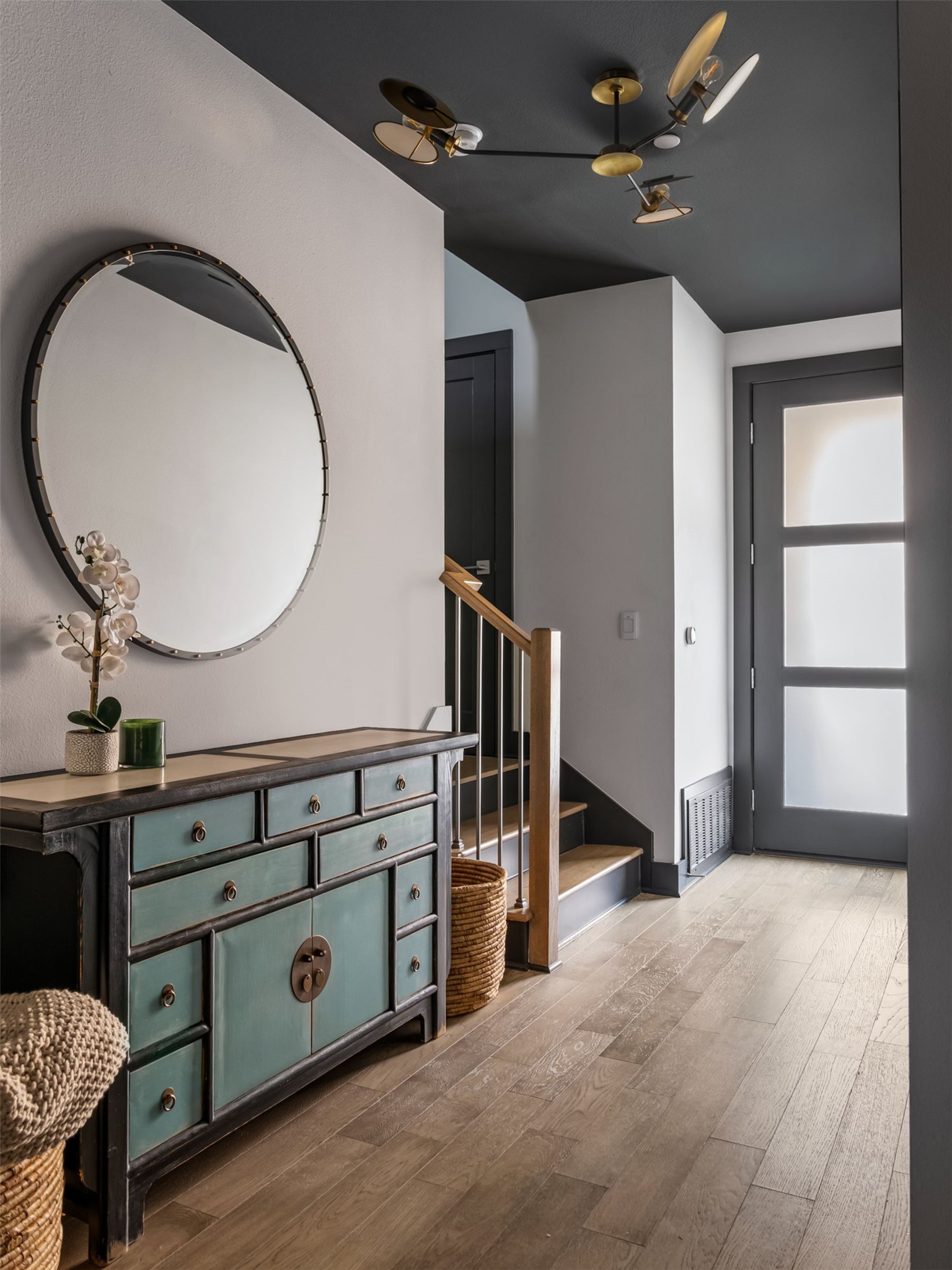 4507 Unity Circle Austin, TX 78731 - Photo 3 of 39 a view of a livingroom with furniture and entryway