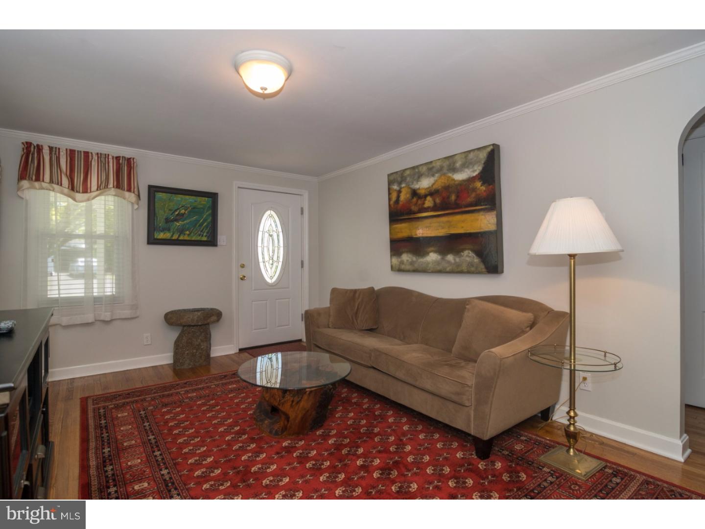 839 Juniper Road Hellertown, PA 18055 - Photo 3 of 19 Gallery Image 3