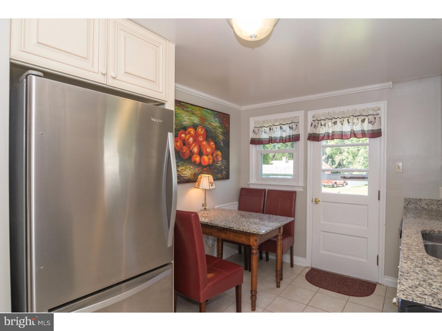 839 Juniper Road Hellertown, PA 18055 - Photo 6 of 19 Gallery Image 6