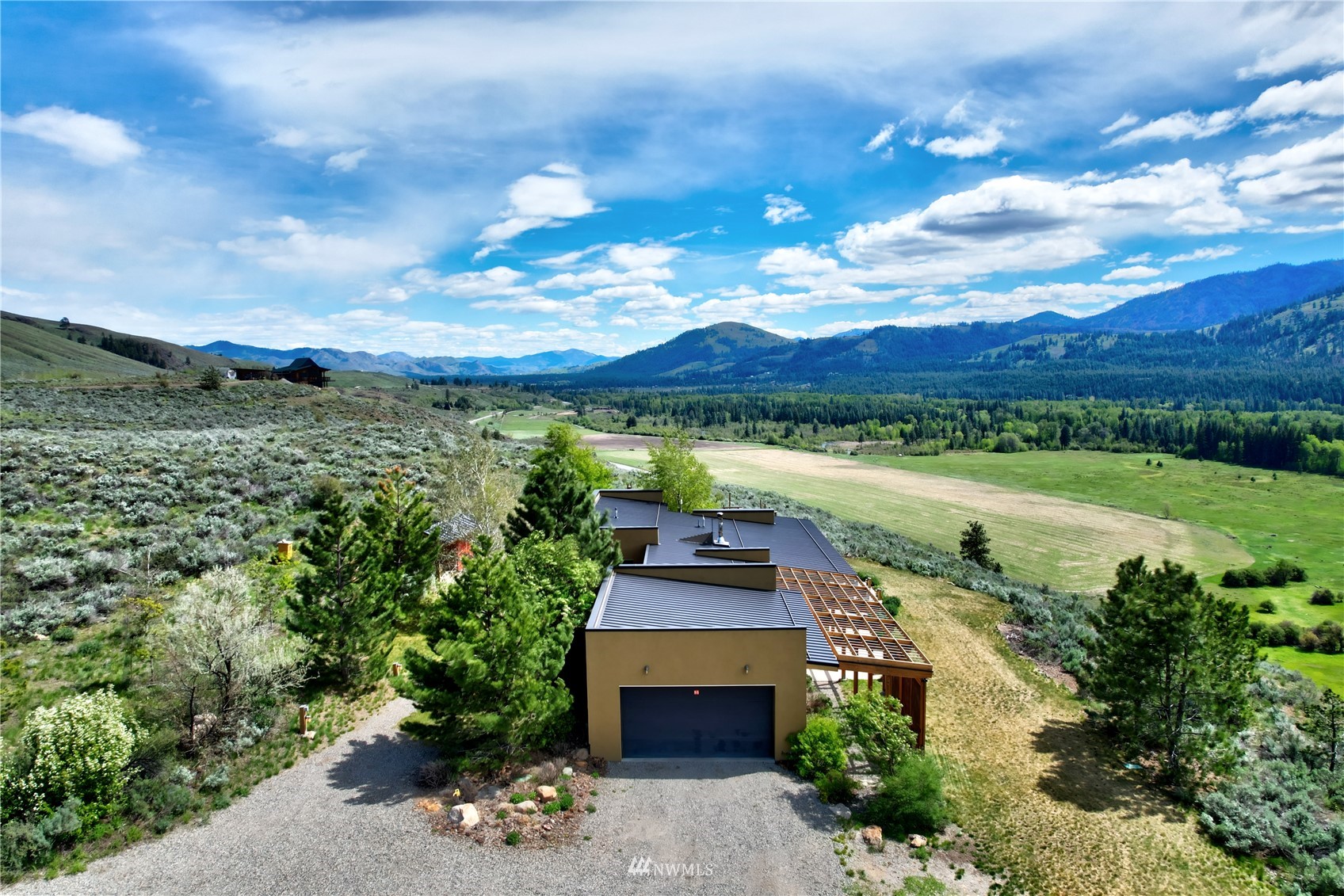85 Big Valley View Road Winthrop, WA 98862 - Photo 6 of 40 Gallery Image 6
