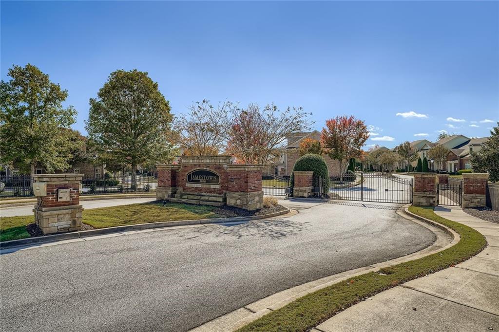 7875 Pierpoint Lane Alpharetta, GA 30005 - Photo 29 of 32