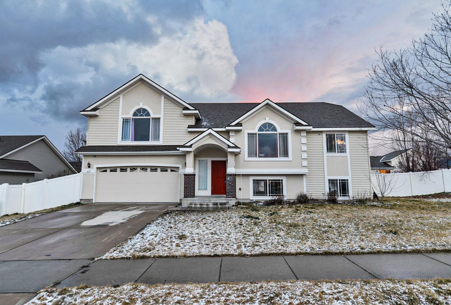 615 South Michigan Road Spokane Valley, WA 99016 - Photo 1 of 38