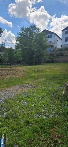 $249,000 | 38 North Railroad Avenue, Mahwah, NJ 07430