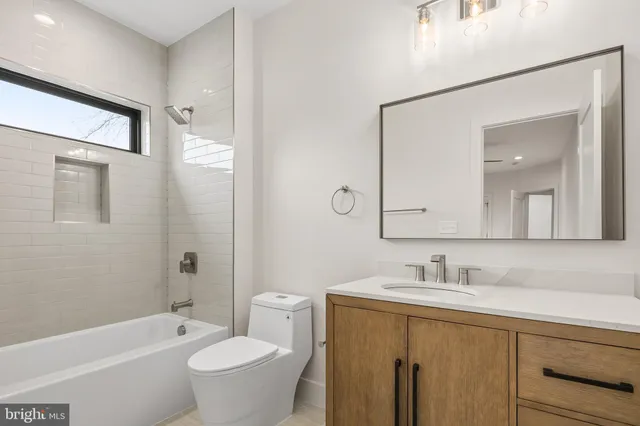 $2,295,000 | 6238 22nd Street North, Arlington, VA 22205