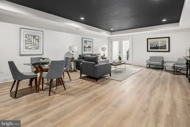 $2,295,000 | 6238 22nd Street North, Arlington, VA 22205